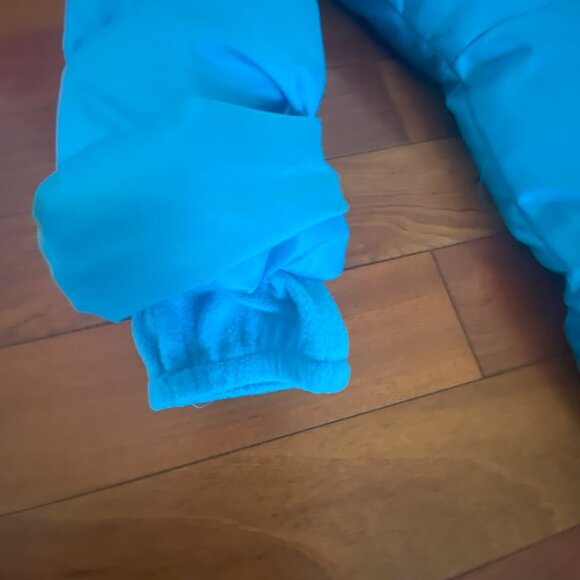 Blue Puffer Jacket Size Medium - Picture 7 of 9